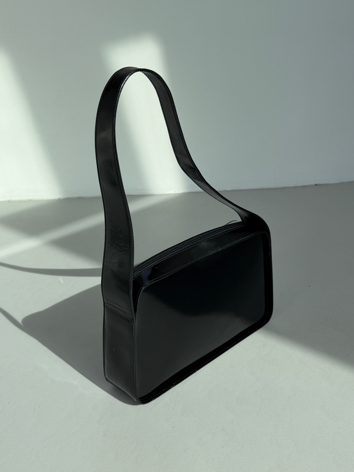 RR ARCHIVE Gucci Patent Leather Shoulder Bag