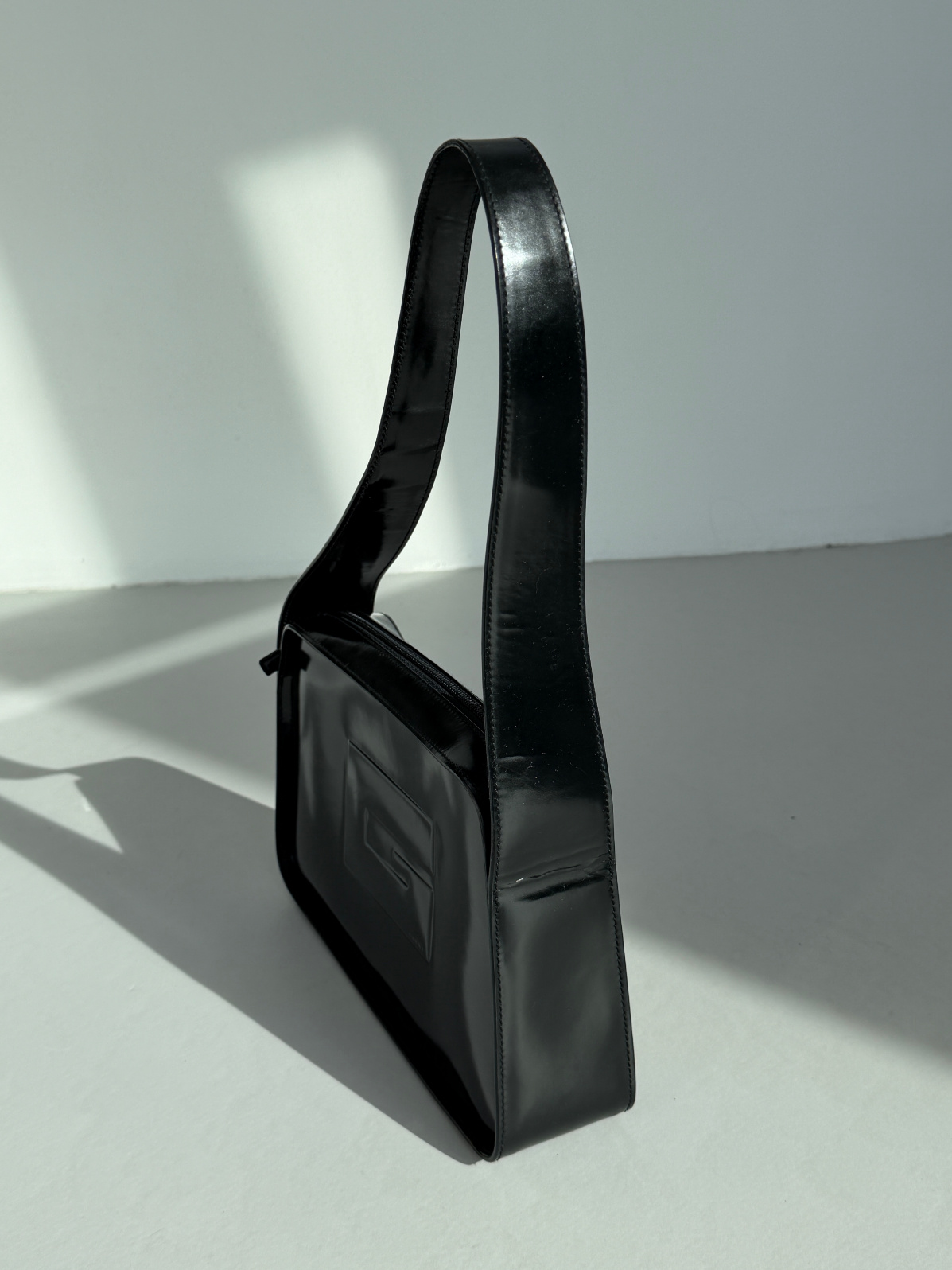 RR ARCHIVE Gucci Patent Leather Shoulder Bag