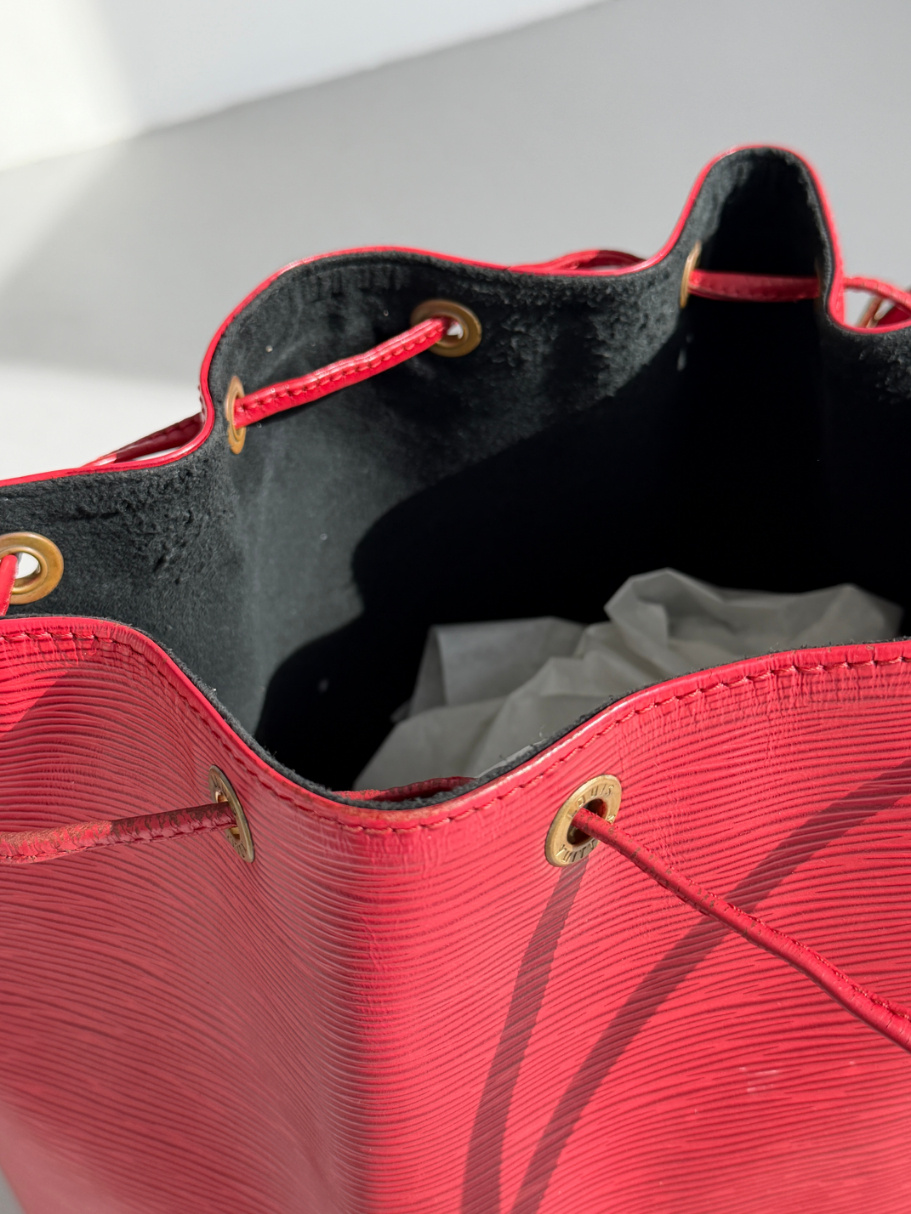 RR ARCHIVE Louis Vuitton Epi Noé Bag