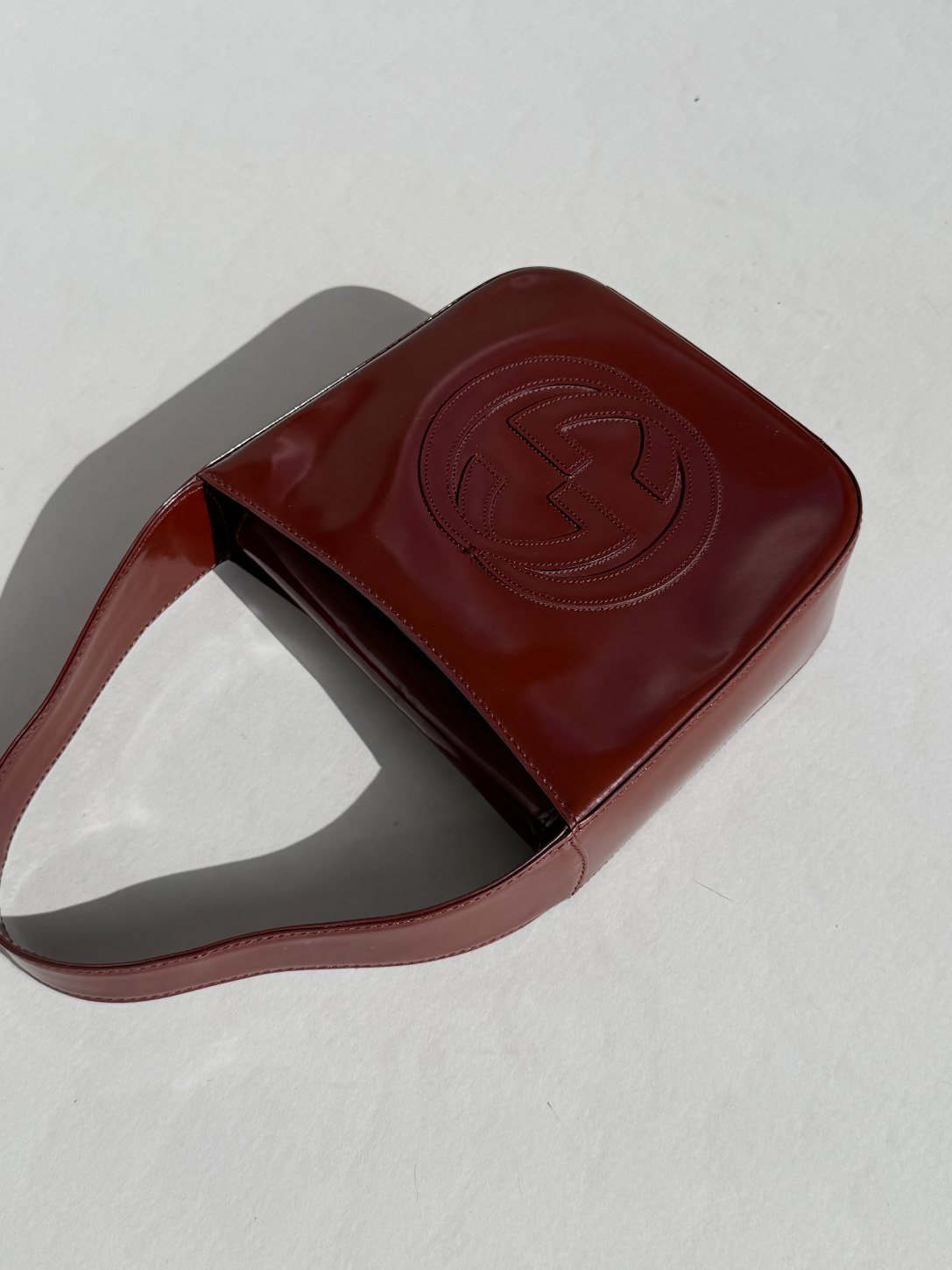 RR ARCHIVE Gucci Logo Patent Leather Handbag