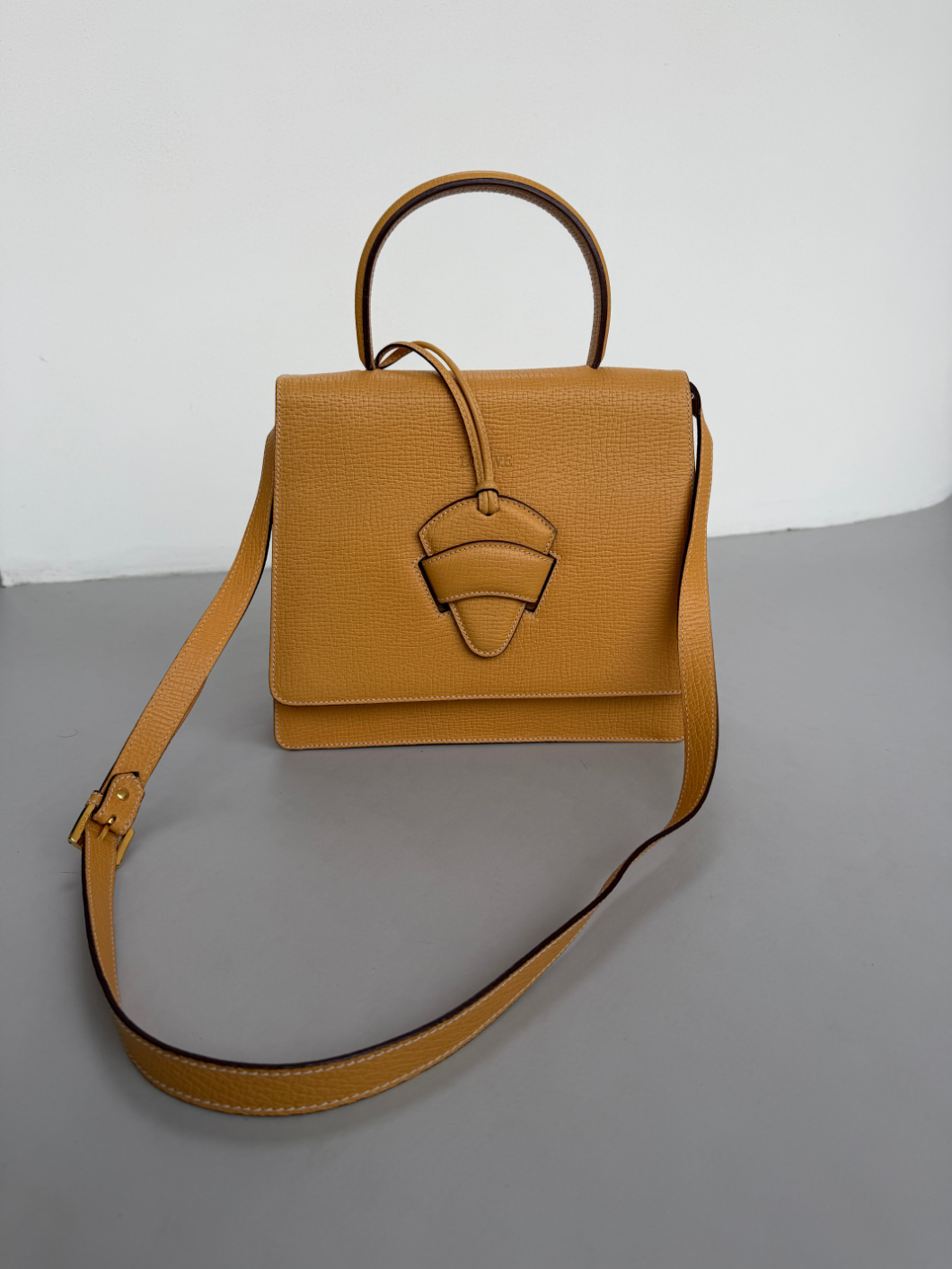 RR ARCHIVE Loewe Barcelona Maxi Bag
