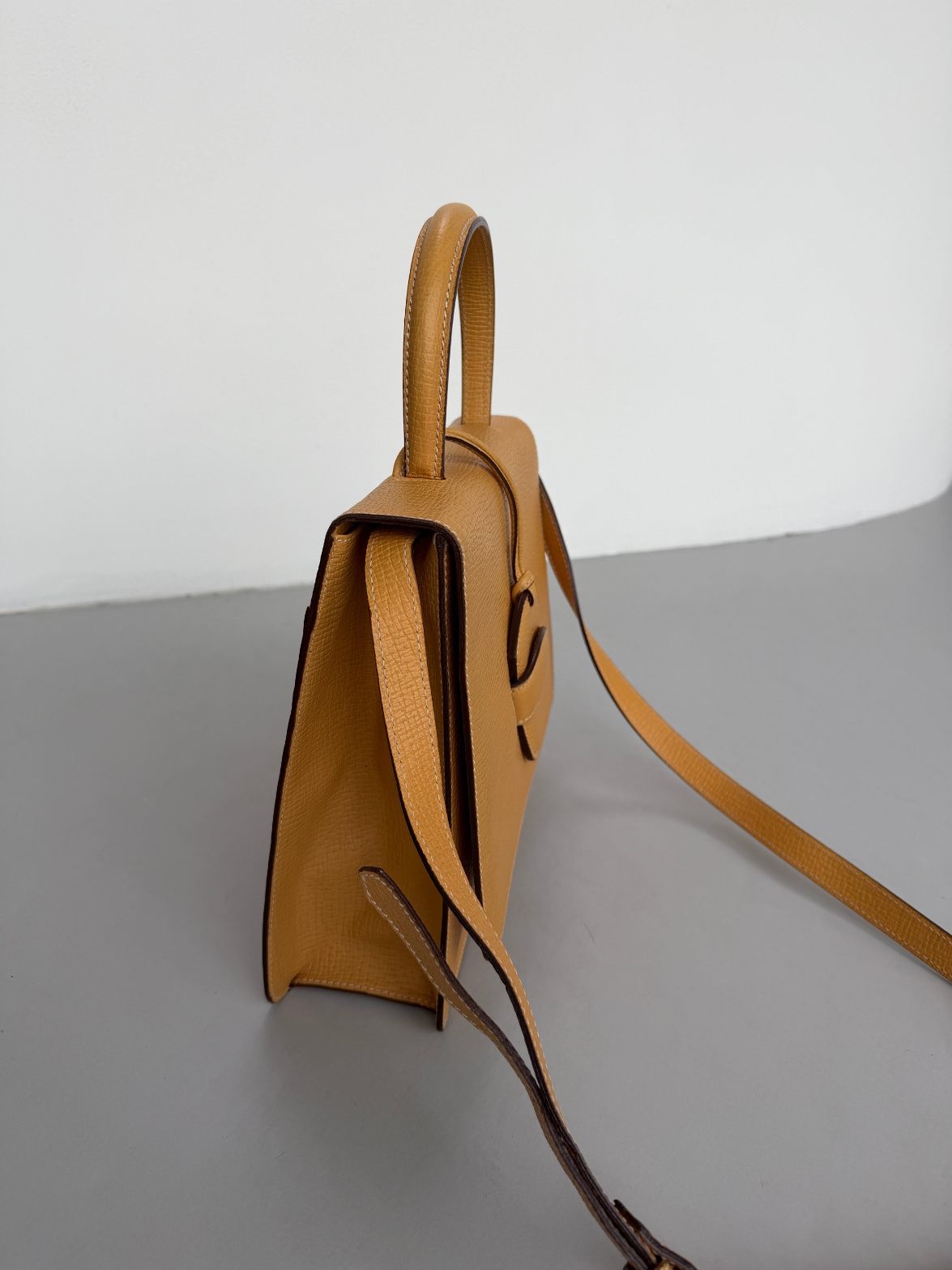 RR ARCHIVE Loewe Barcelona Maxi Bag