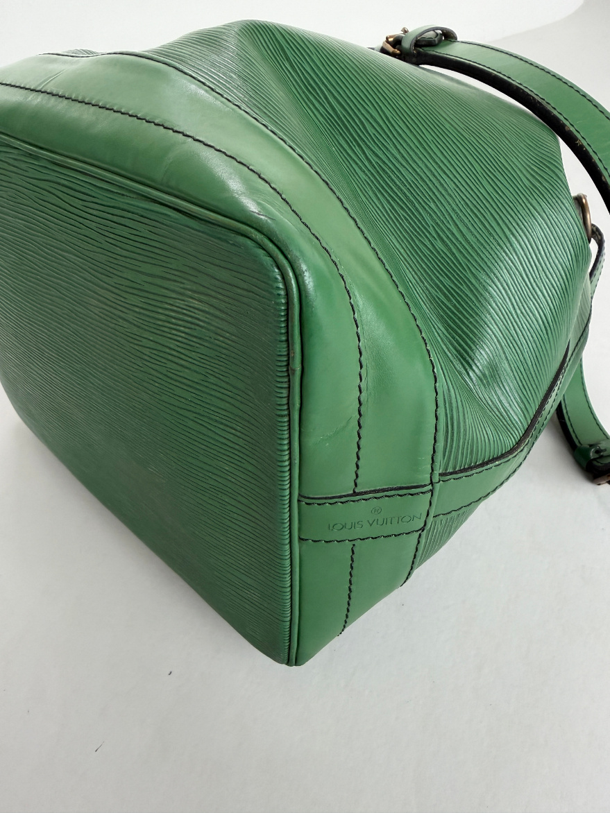 RR ARCHIVE Louis Vuitton Epi Noé Bag