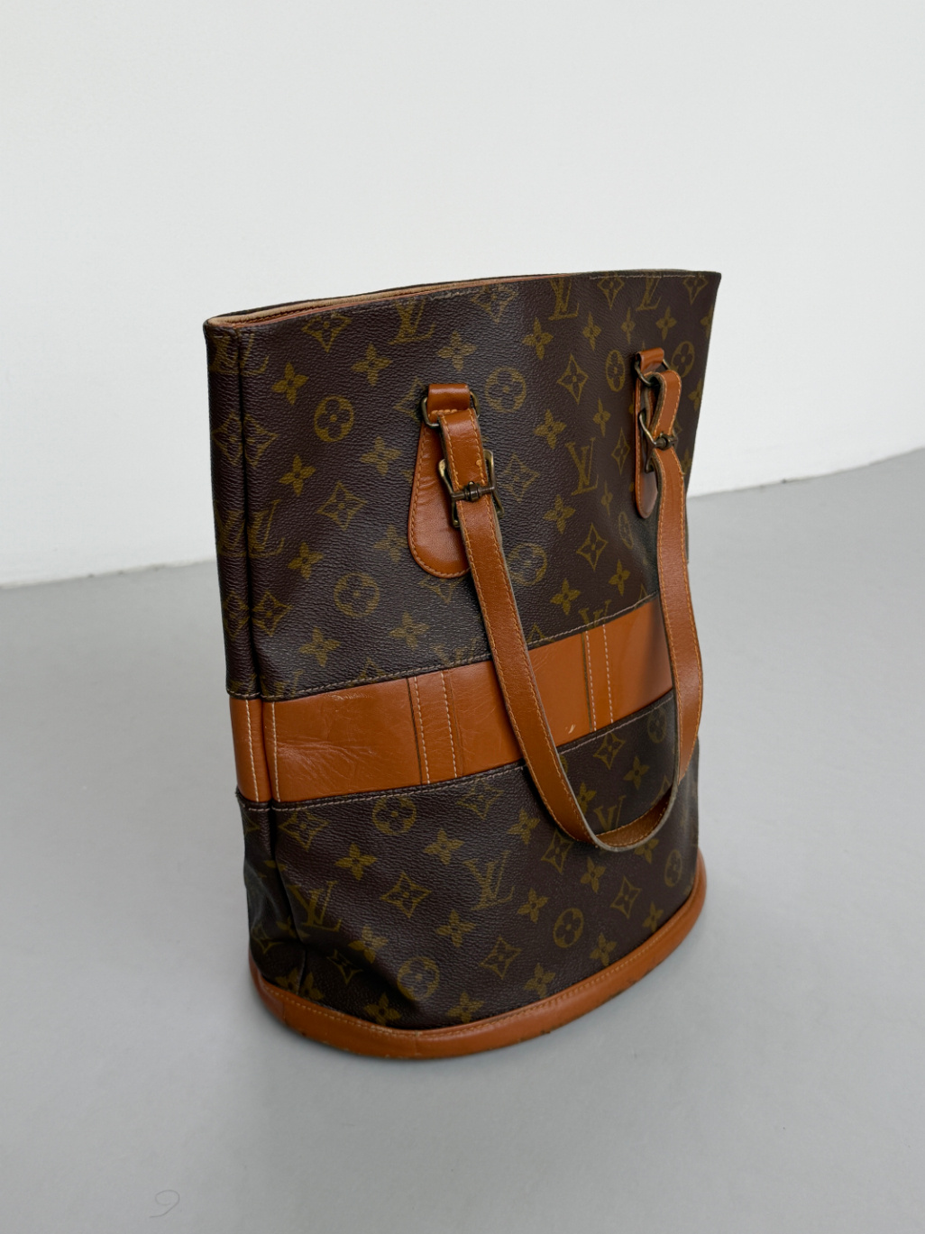 RR ARCHIVE Louis Vuitton Monogram GM Bucket Bag