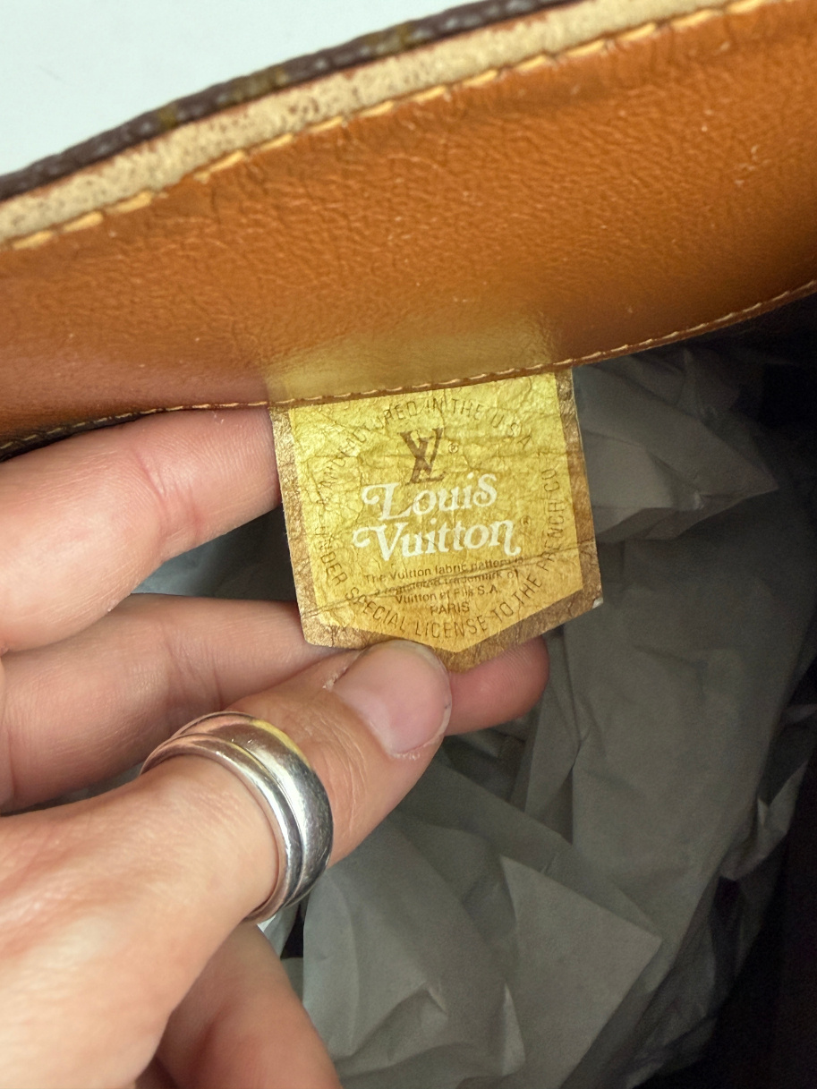RR ARCHIVE Louis Vuitton Monogram GM Bucket Bag