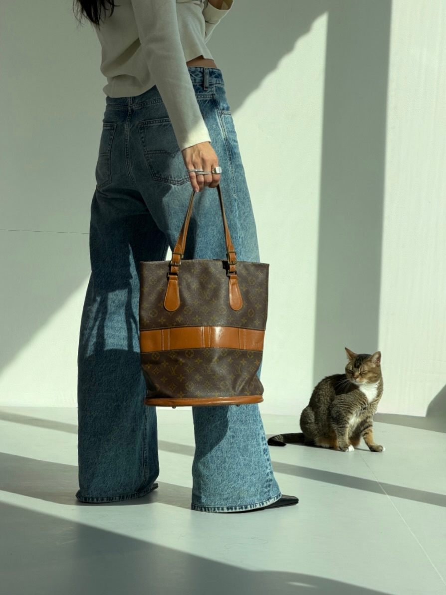 RR ARCHIVE Louis Vuitton Monogram GM Bucket Bag