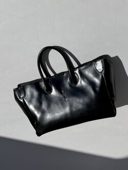 RR ARCHIVE Yves Saint Laurent Leather Tote Bag