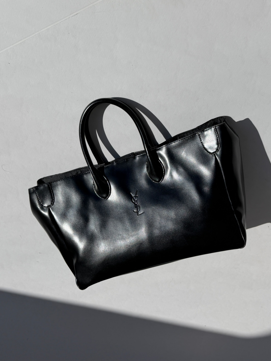 RR ARCHIVE Yves Saint Laurent Patent Leather Tote