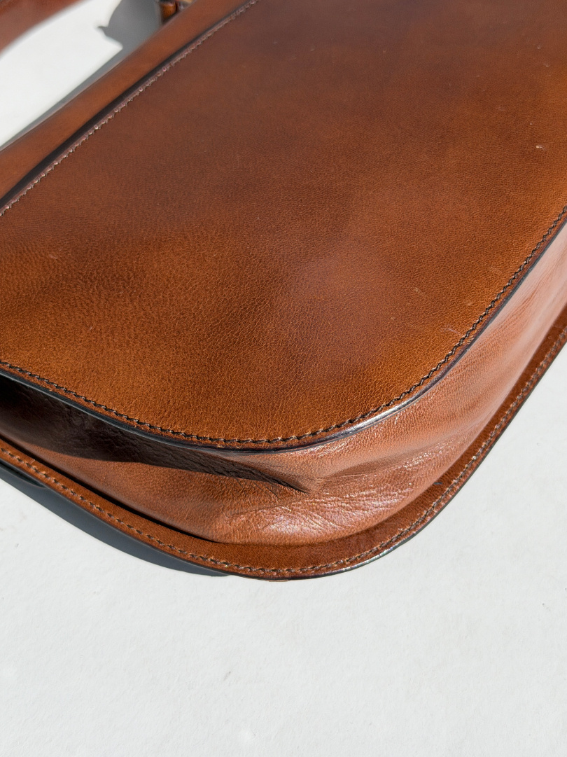 RR ARCHIVE Prada Leather Clip Handbag