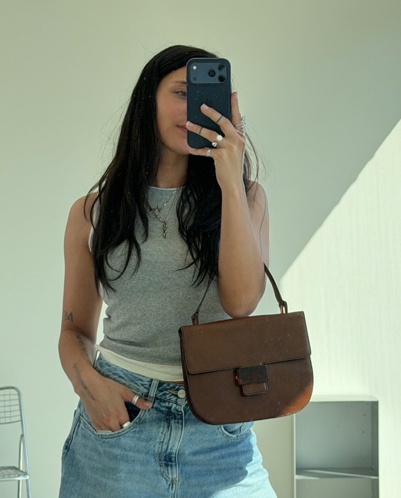 RR ARCHIVE Prada Leather Clip Handbag