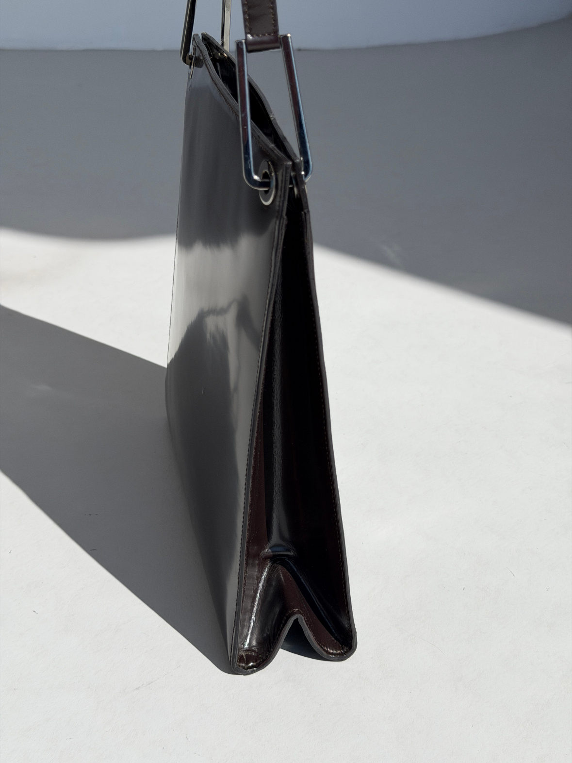 RR ARCHIVE Gucci G Patent Leather Shoulder Bag