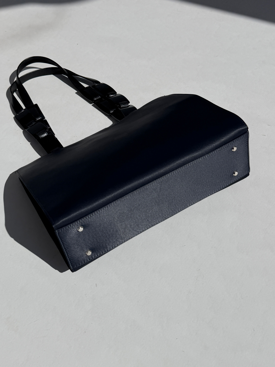 RR ARCHIVE Yves Saint Laurent Satin Logo Shoulder Bag