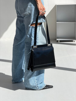 RR ARCHIVE Gucci Leather Flap Shoulder Bag