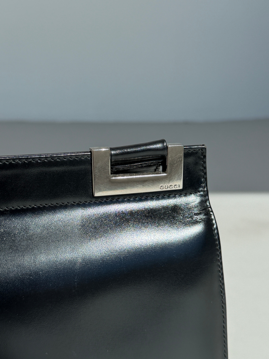 RR ARCHIVE Gucci Leather Flap Shoulder Bag