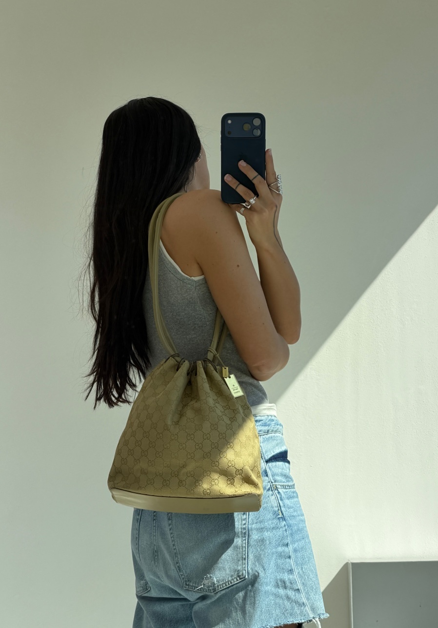 RR ARCHIVE Gucci GG Canvas Leather Handle Bag