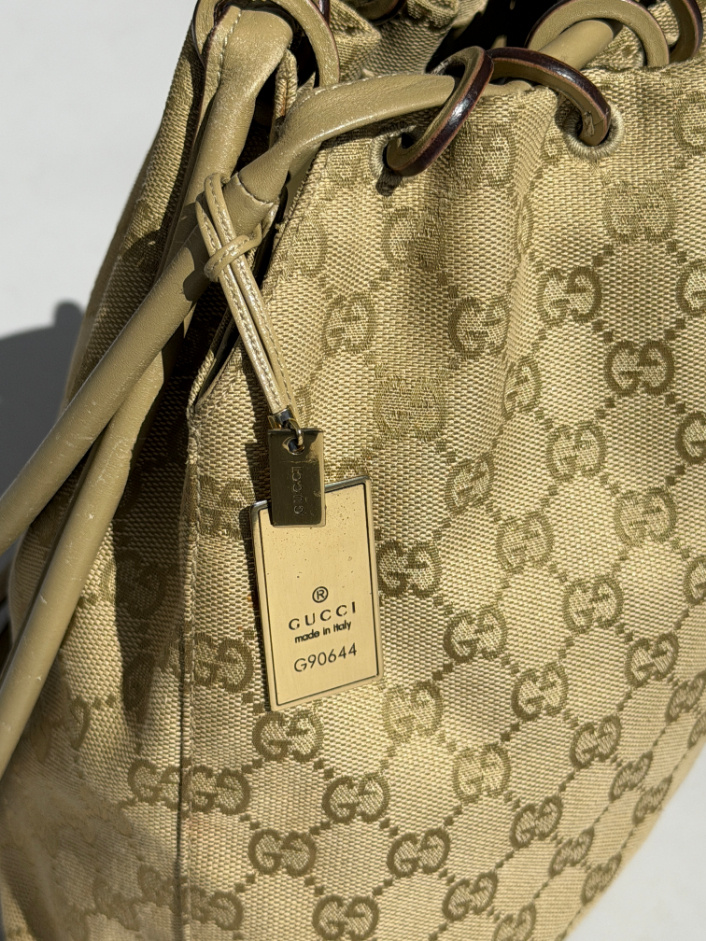 RR ARCHIVE Gucci GG Canvas Leather Handle Bag