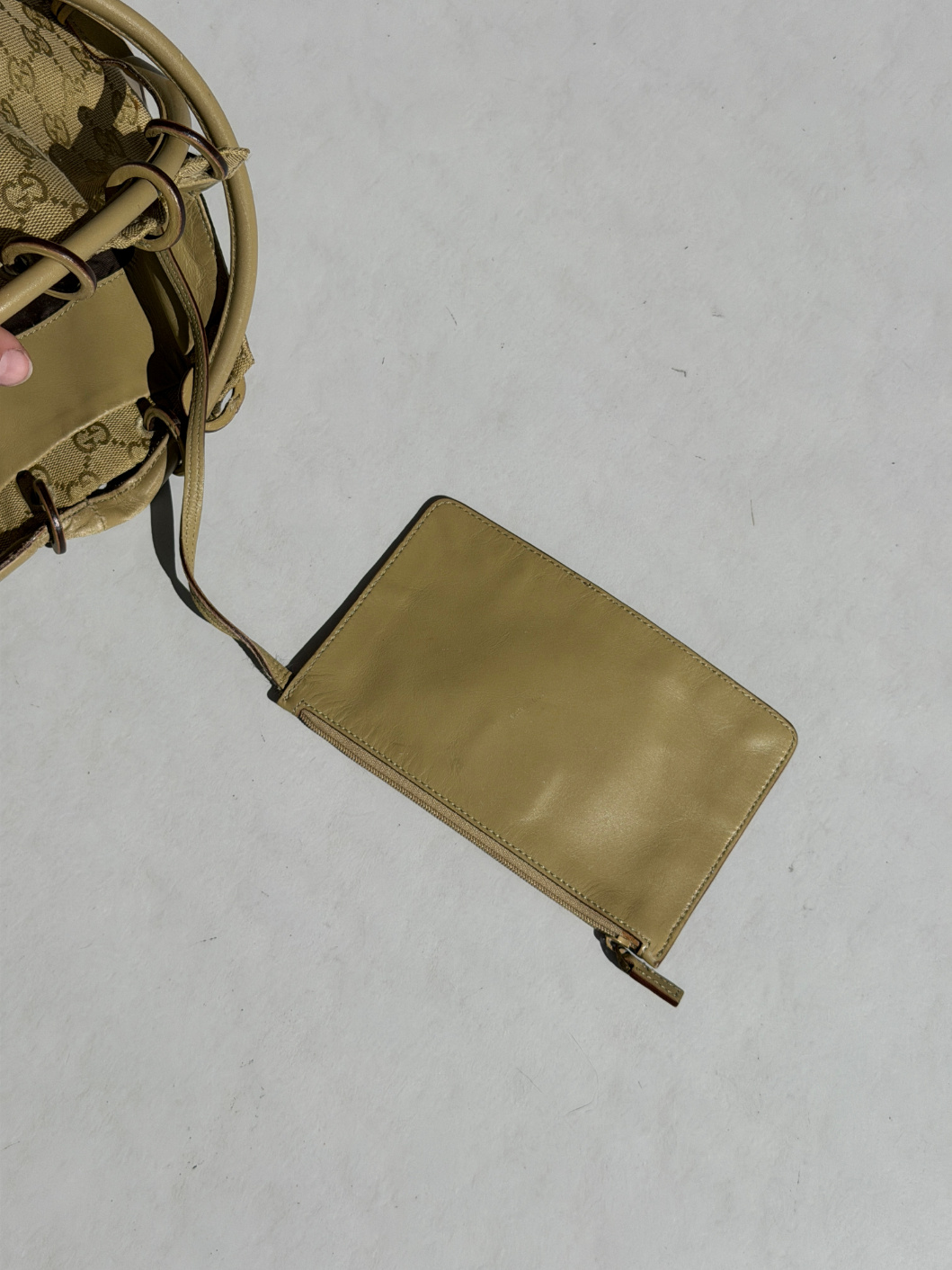 RR ARCHIVE Gucci GG Canvas Leather Handle Bag