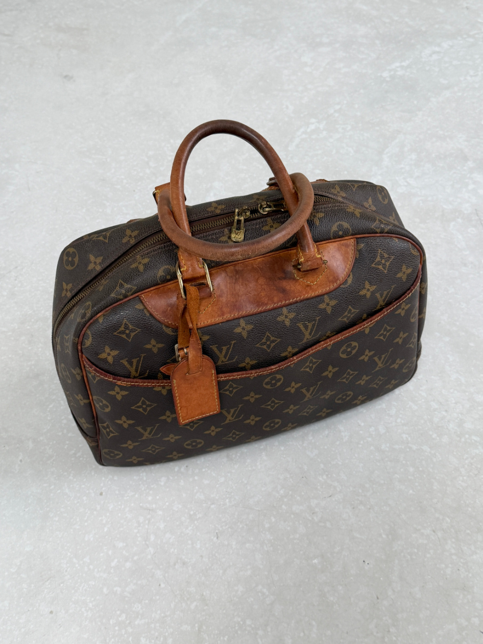 RR ARCHIVE Louis Vuitton Monogram Deauville Bag