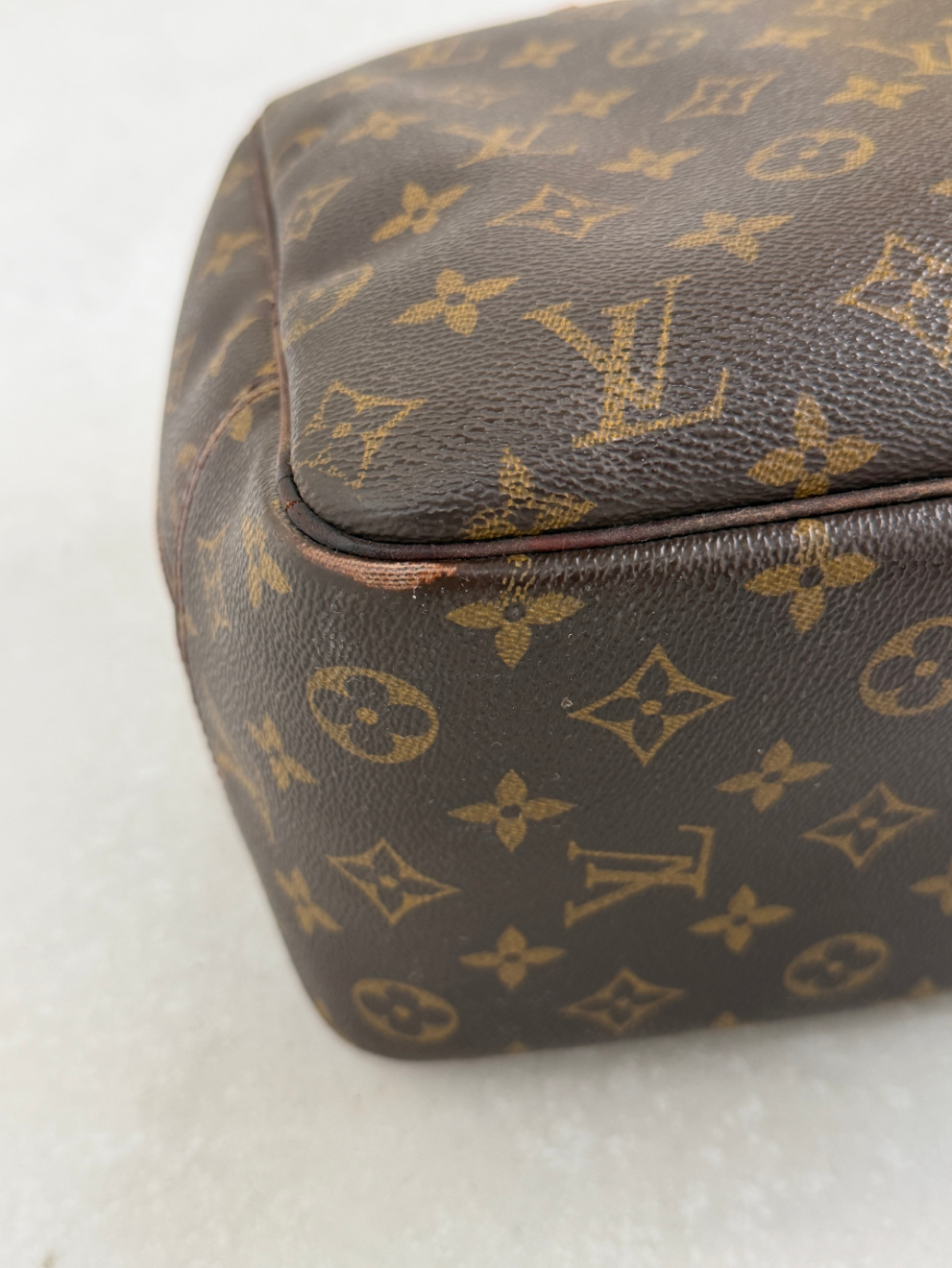 RR ARCHIVE Louis Vuitton Monogram Deauville Bag