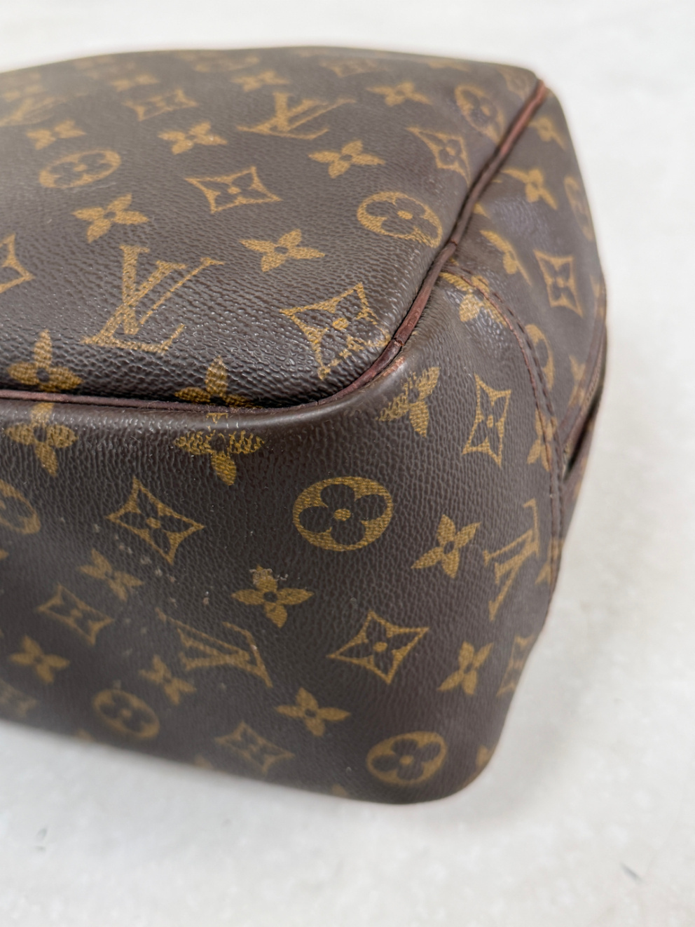 RR ARCHIVE Louis Vuitton Monogram Deauville Bag