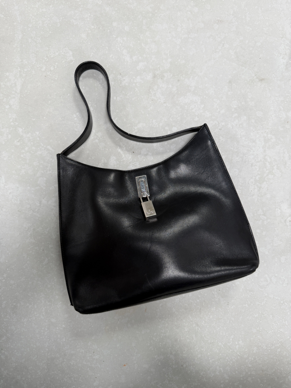 RR ARCHIVE Gucci Lock Leather Shoulder Bag
