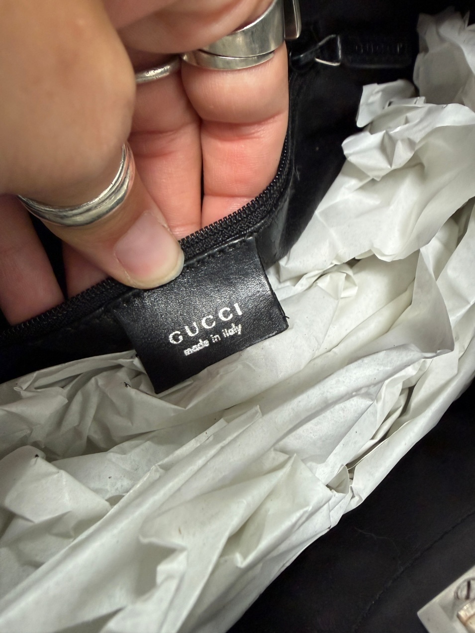 RR ARCHIVE Gucci Lock Leather Shoulder Bag