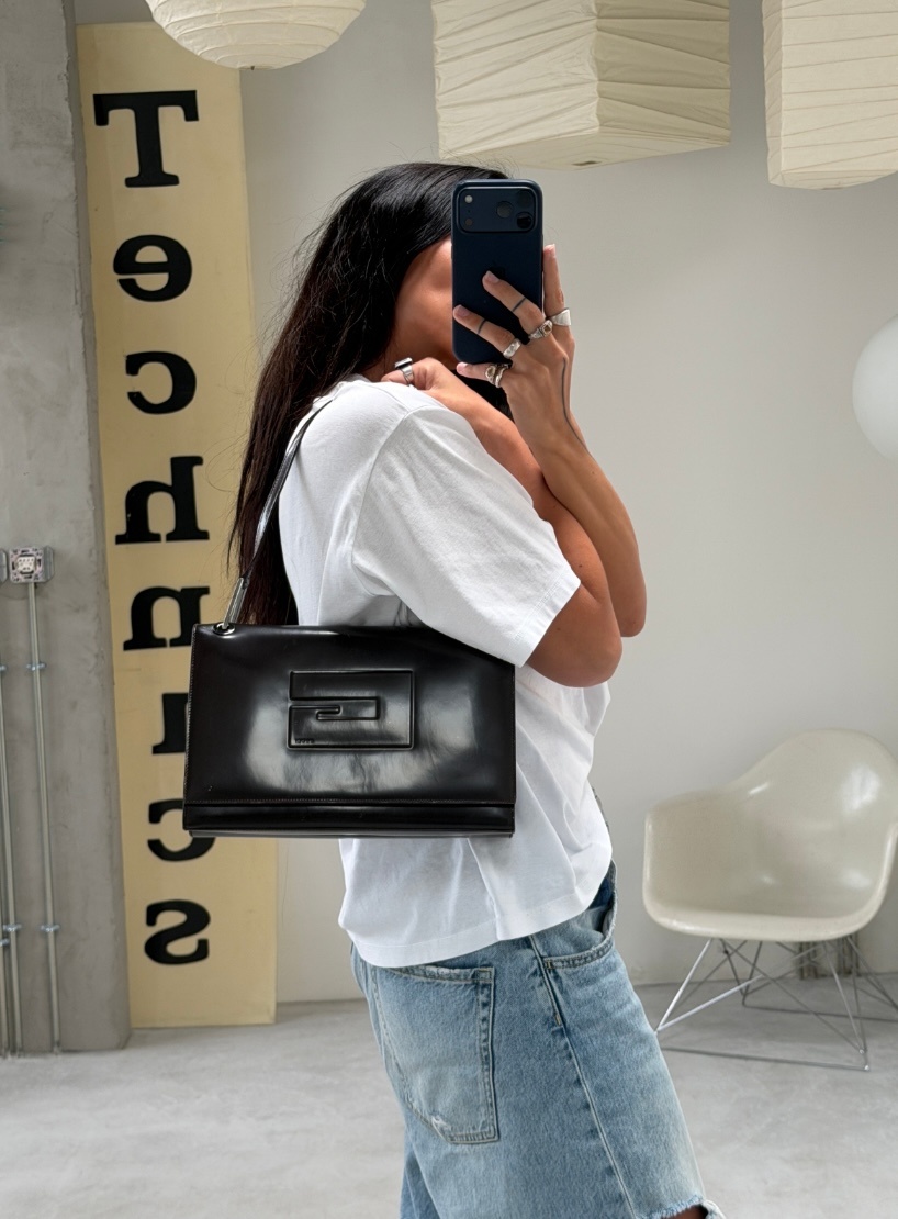 RR ARCHIVE Gucci Patent Leather Shoulder Bag