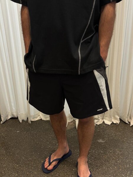 Obey Men Onset Short