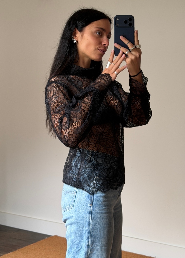 Rotate Lace Longsleeve Blouse