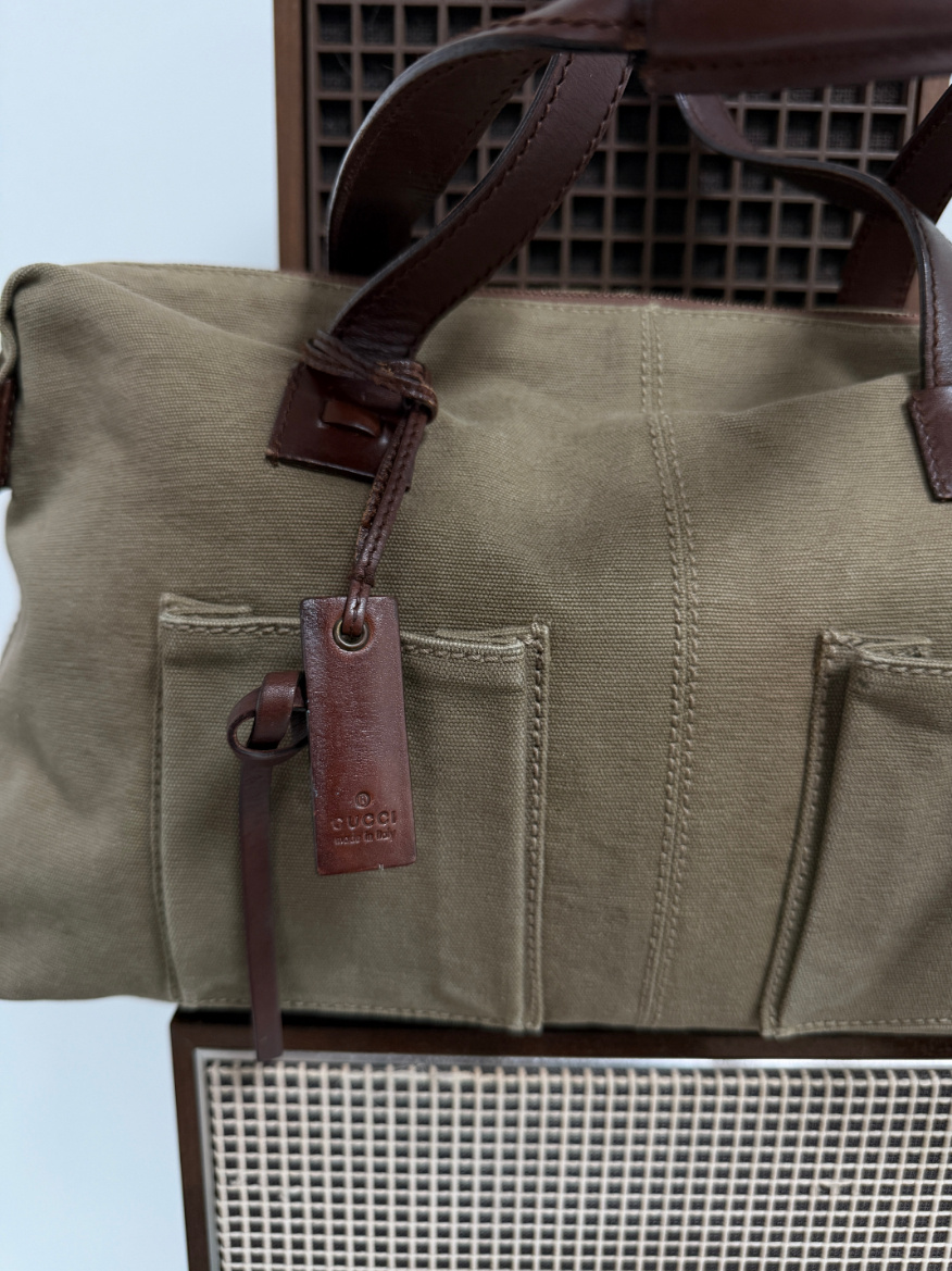 RR ARCHIVE Gucci Canvas Shoulder Bag