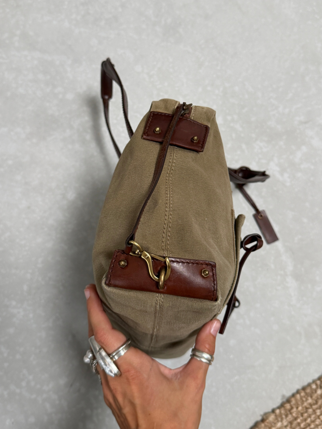 RR ARCHIVE Gucci Canvas Shoulder Bag
