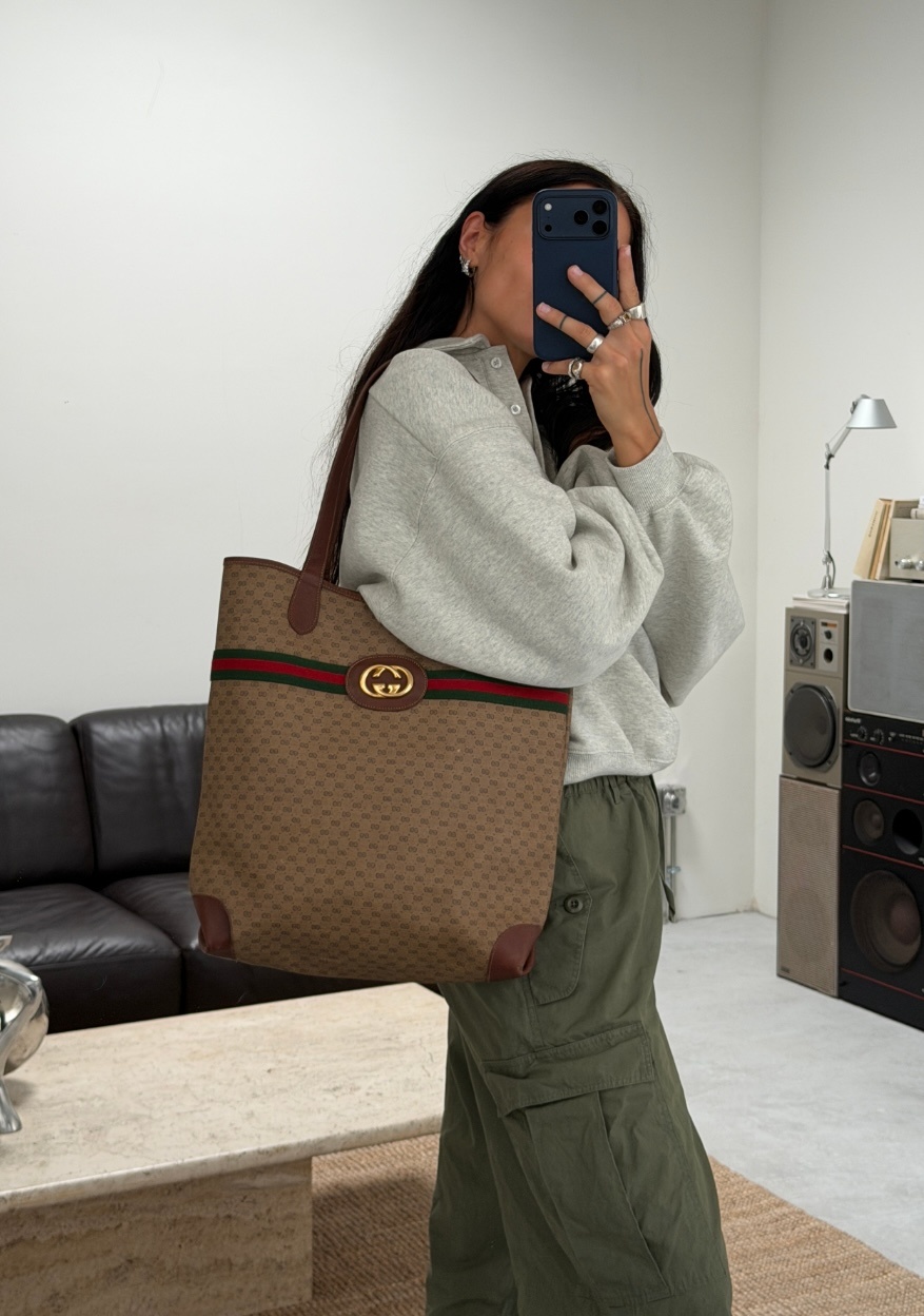 RR ARCHIVE Gucci GG Supreme Web Sherry Line Tote