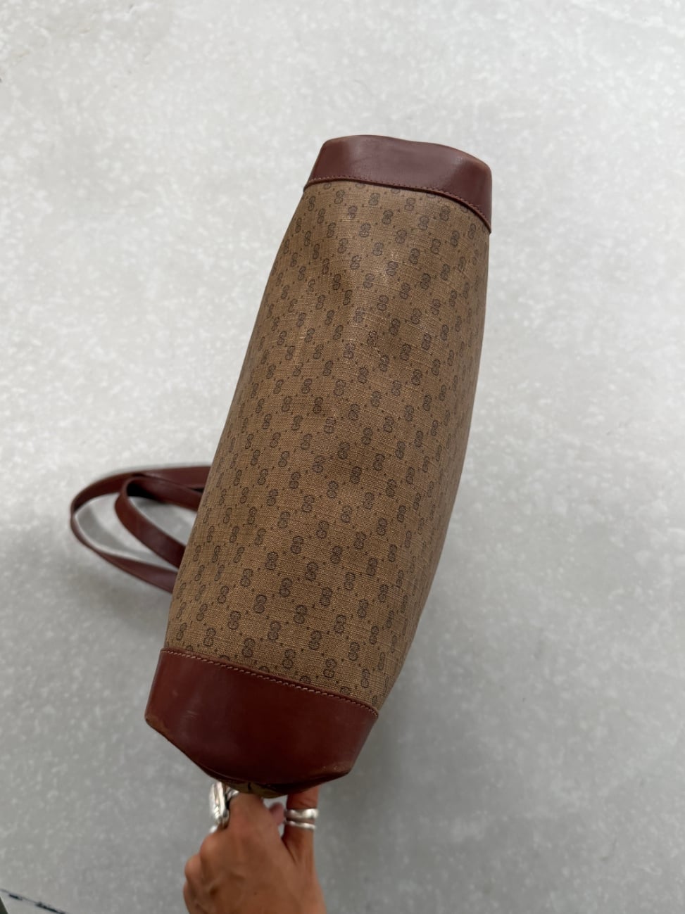 RR ARCHIVE Gucci GG Supreme Web Sherry Line Tote