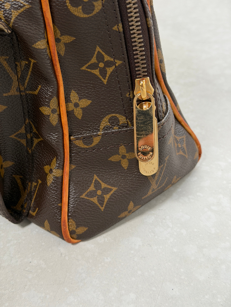 RR ARCHIVE Louis Vuitton Monogram Manhattan GM