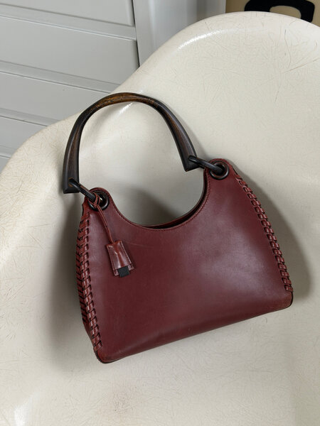 RR ARCHIVE Gucci Leather & Wood Handle Shoulder Bag