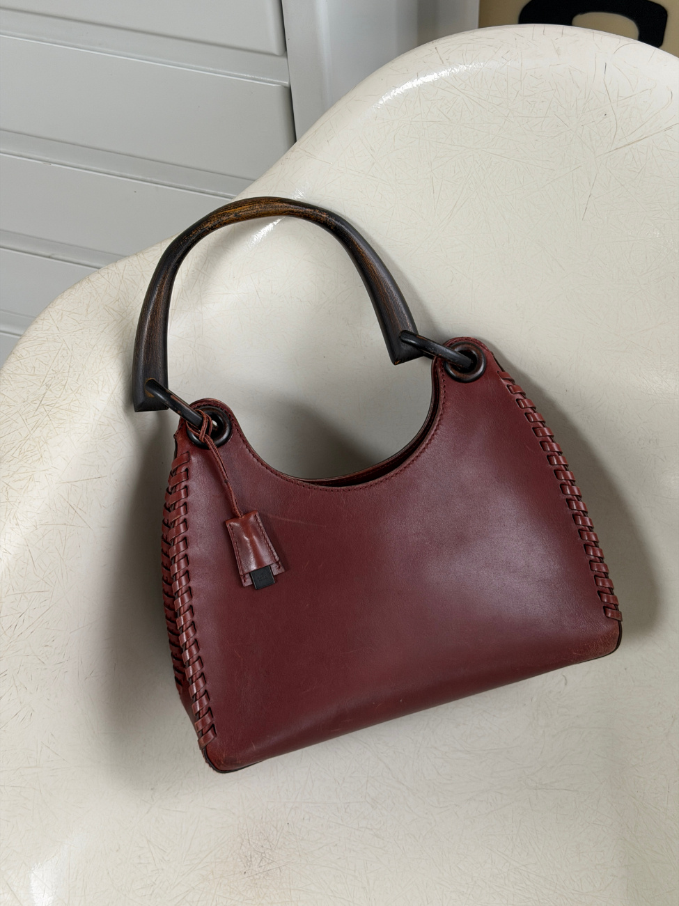RR ARCHIVE Gucci Leather & Wood Handle Shoulder Bag