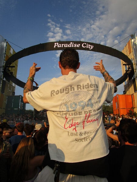 Rough Riders FUTURE PEACE T-shirt