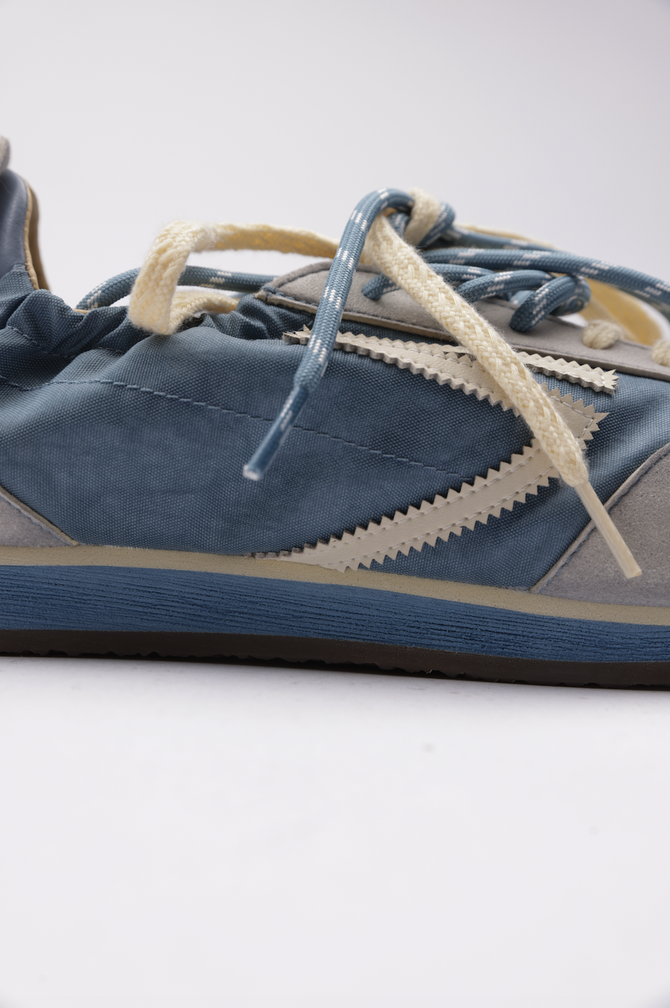 Puraai Panther Sneakers