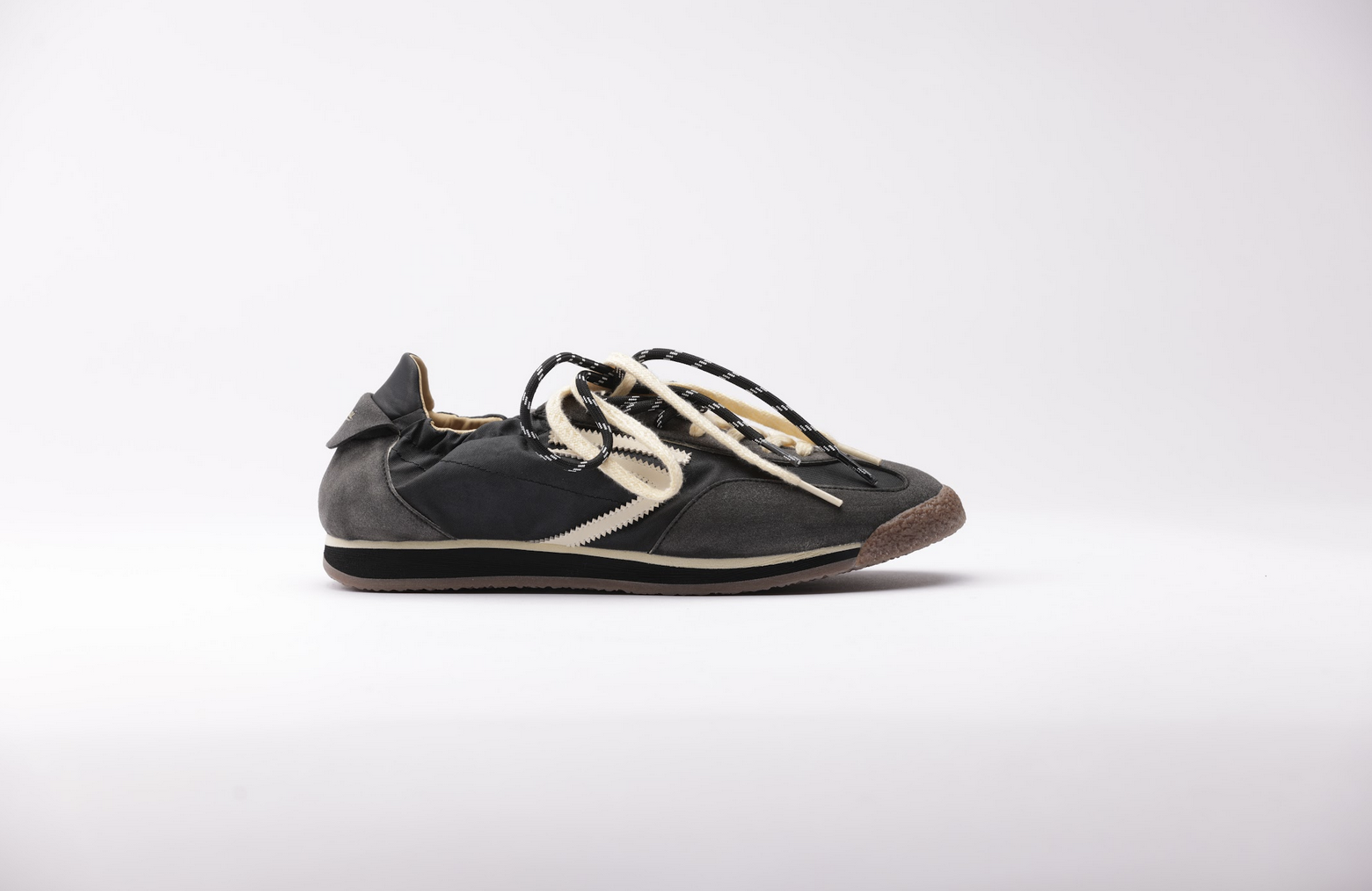 Puraai Panther Sneakers