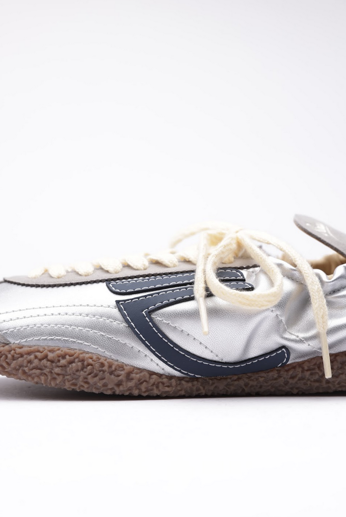 Puraai Corsa Sneakers