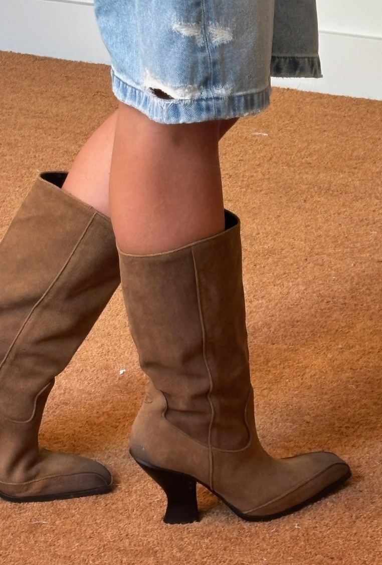 Diesel Women D-Luffy Suede Boots