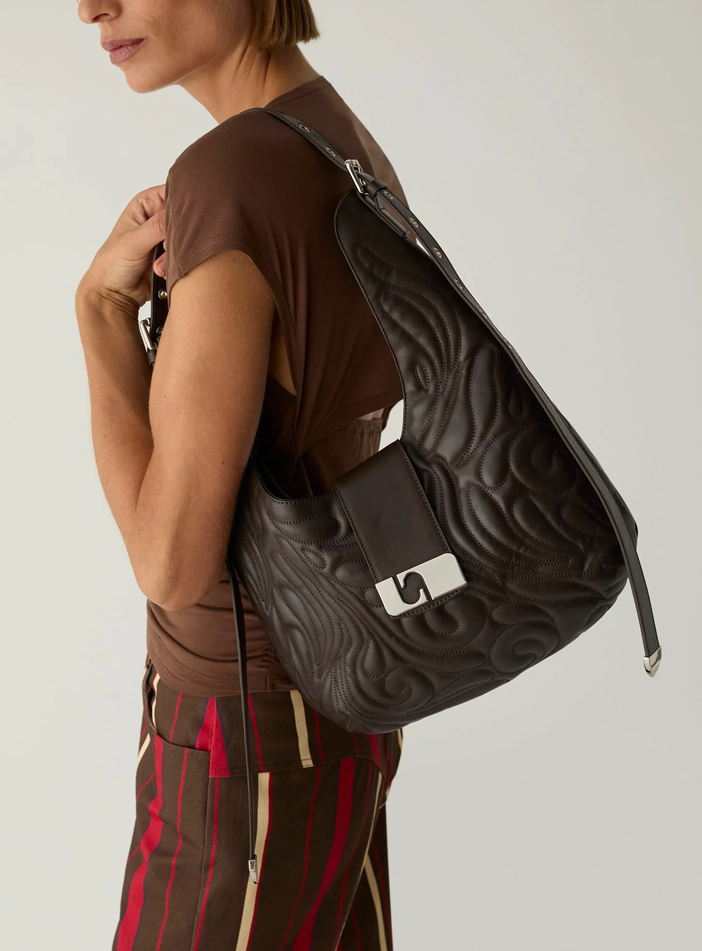 Laagam Vixen Leather Padded Bag