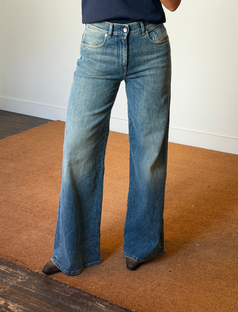 Diesel 1978 D-Akemi Jeans