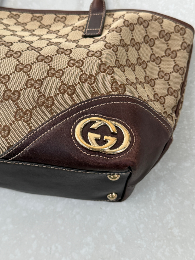 RR ARCHIVE Gucci GG Canvas Tote Bag