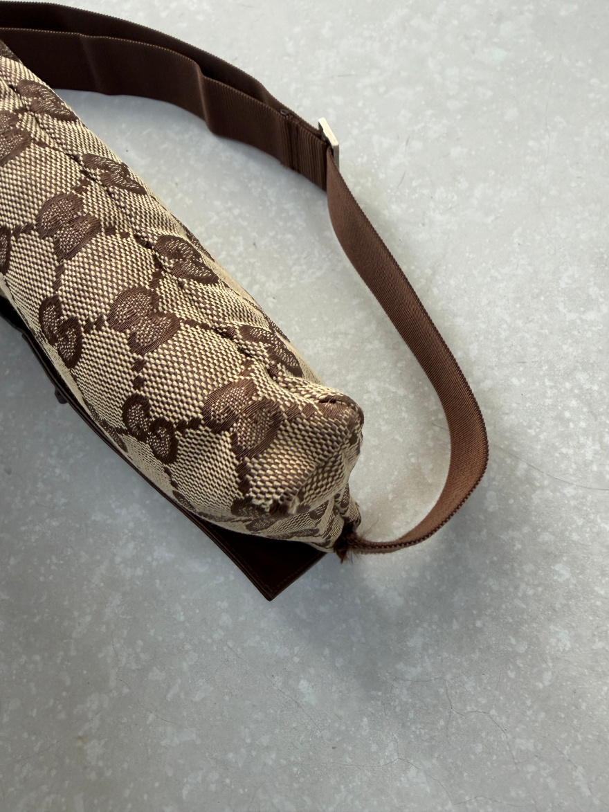 RR ARCHIVE Gucci GG Canvas Belt Bag