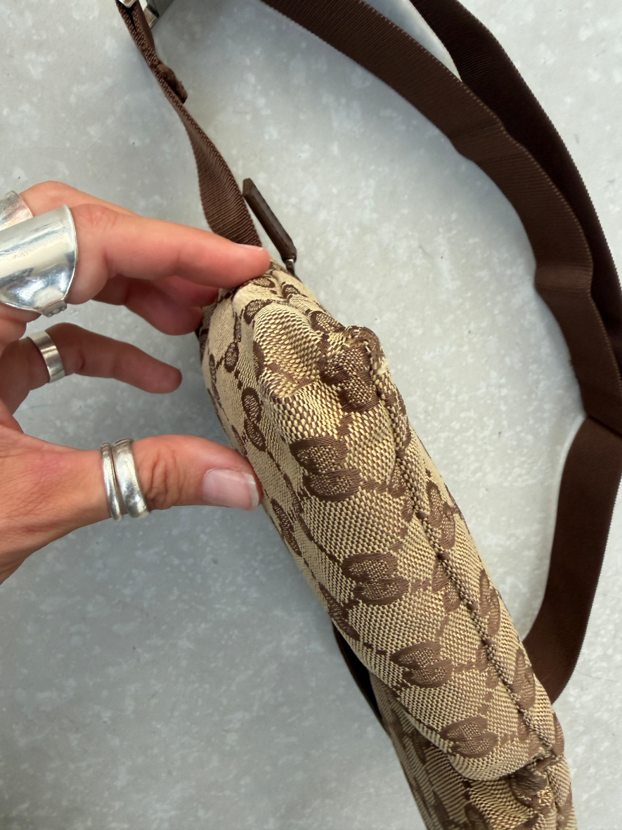 RR ARCHIVE Gucci GG Canvas Belt Bag