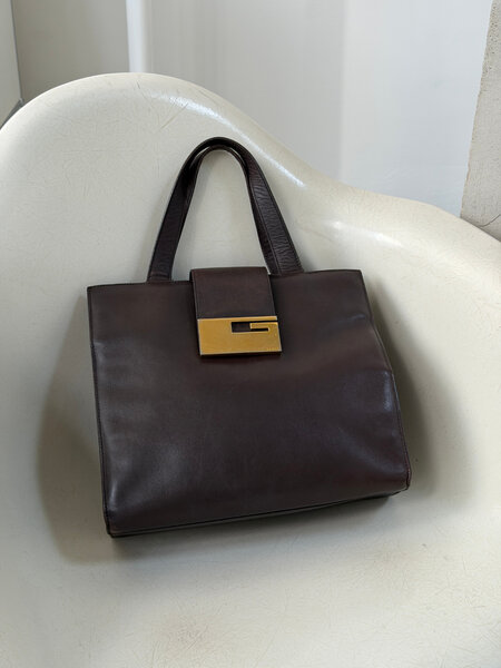 RR ARCHIVE Gucci Gold G Leather Handbag
