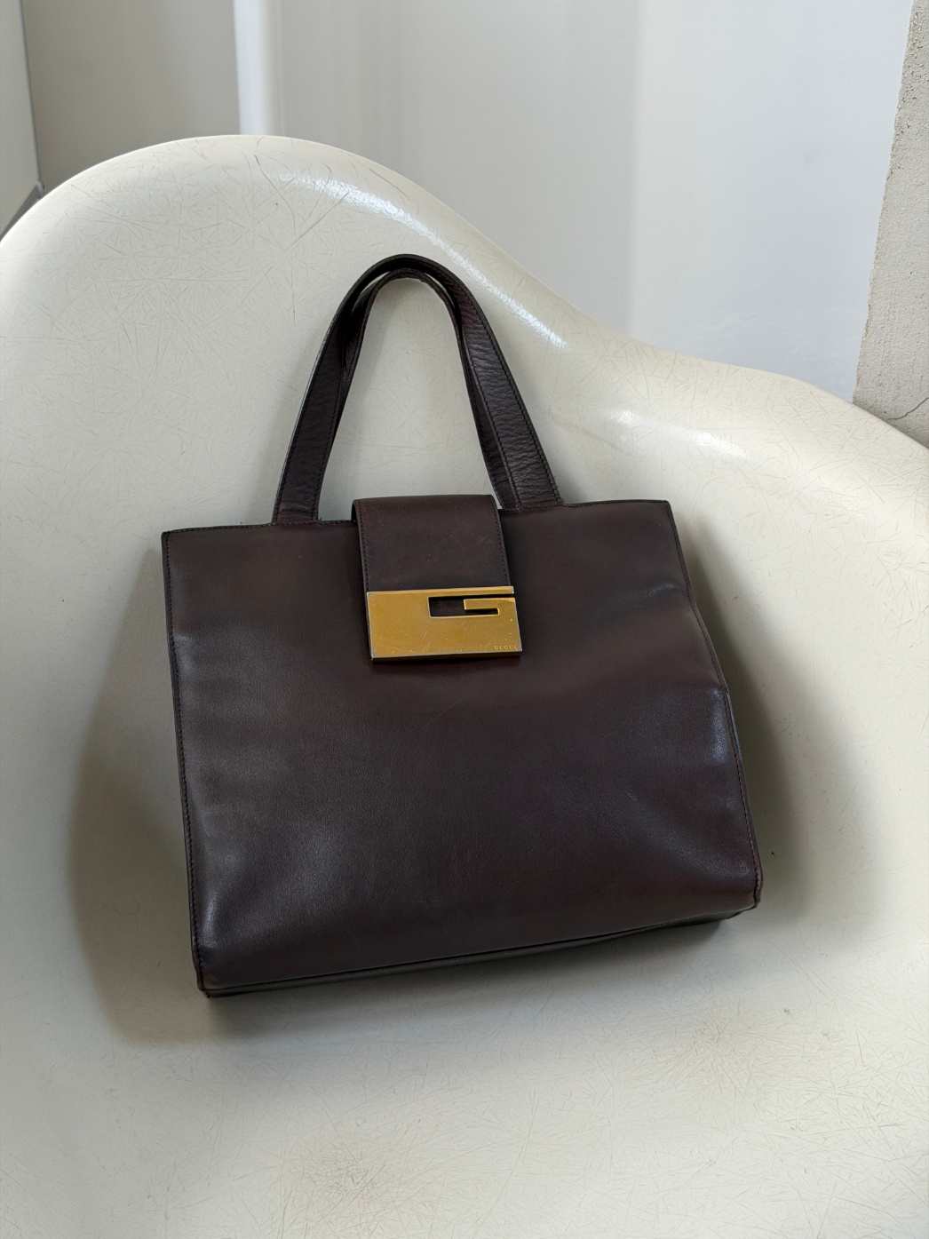 RR ARCHIVE Gucci Gold G Leather Handbag