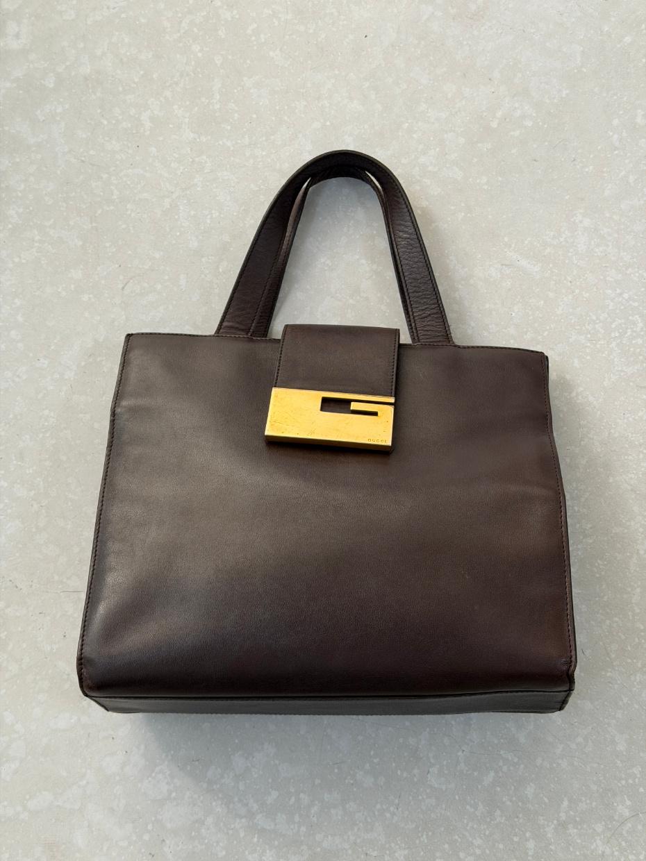 RR ARCHIVE Gucci Gold G Leather Handbag