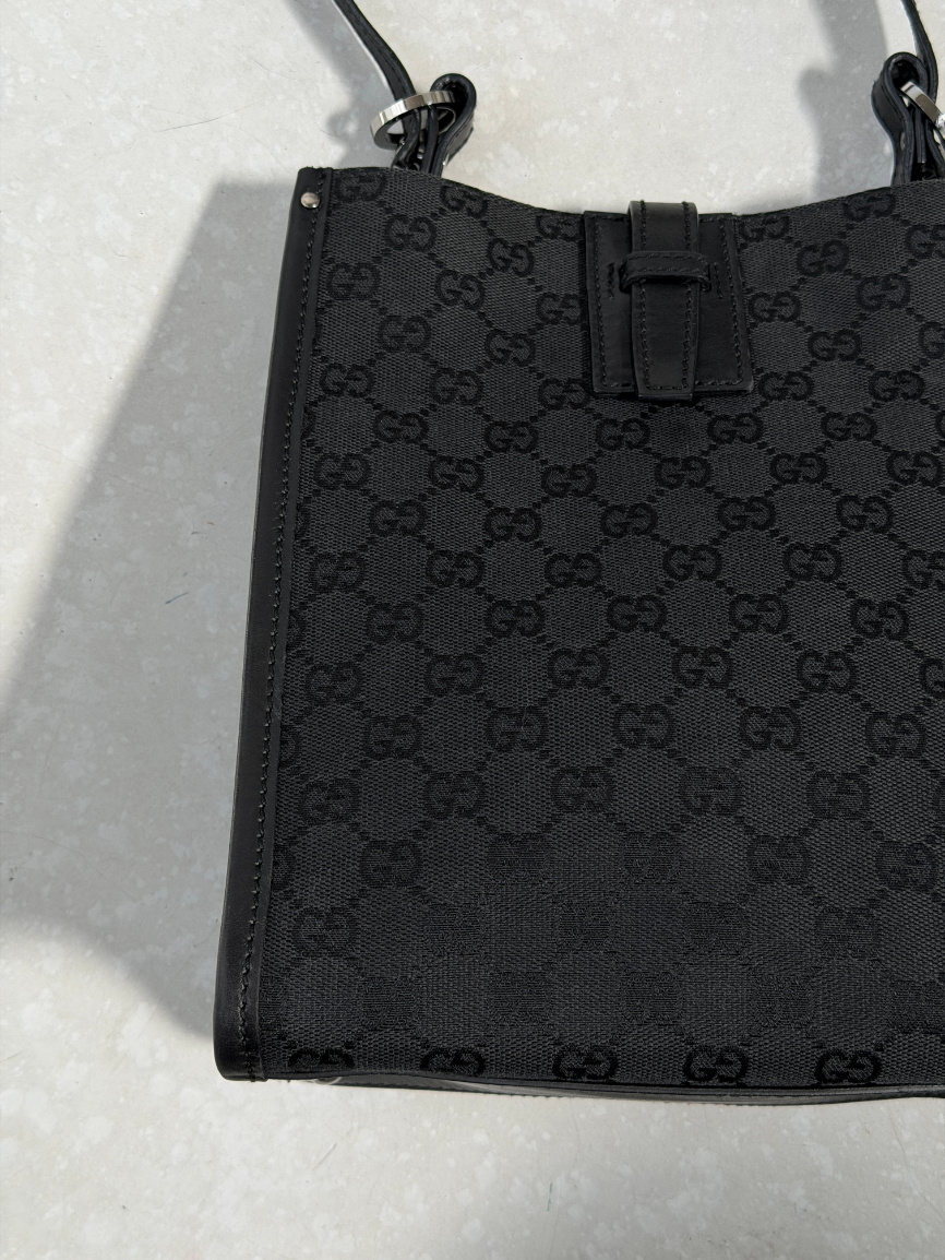 RR ARCHIVE Gucci GG Canvas & Leather Shoulder Bag